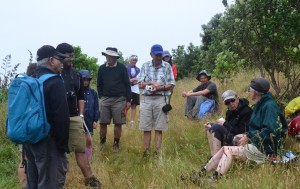 John briefing volunteers and MRS members about establishing fluttering shearwaters on Motuora